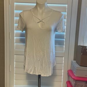 Emory Park Cream Crisscross V-Neck Tee